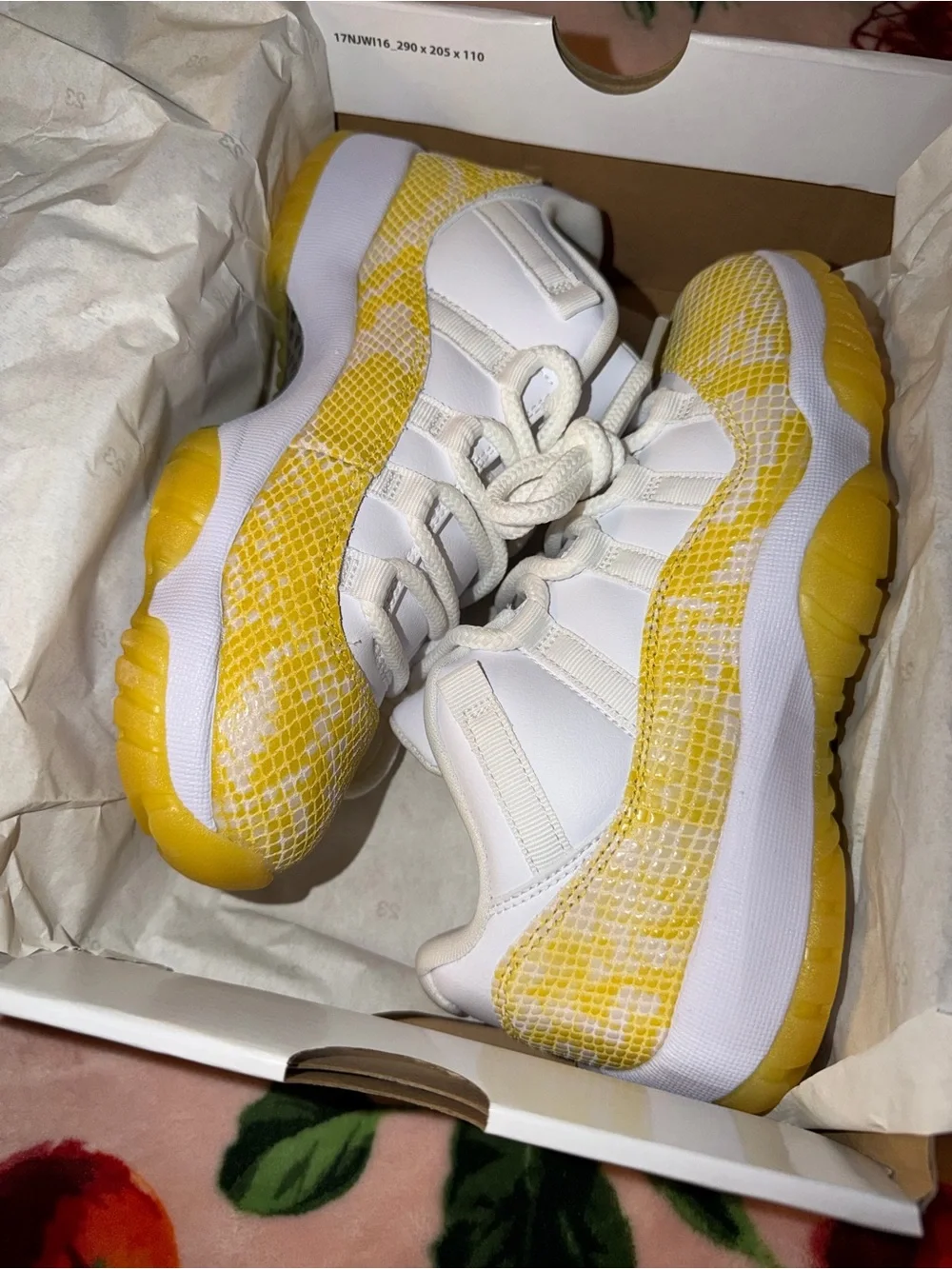 NEW Air Jordan 11 Low Yellow Snakeskin Shoes Sneakers Women’s 6.5 - 5 Youth